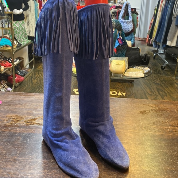 Tall suede fringed boots - Picture 2 of 6